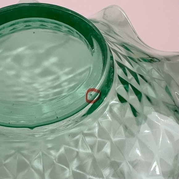 VTG Depression Uranium Vaseline Glass Fluted Ruffled Rim Centerpiece 13"x13"x4" - Picture 8 of 10